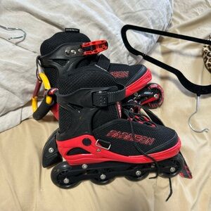 Worn once - fits us kids- 2-4.5 - women 3-5.5